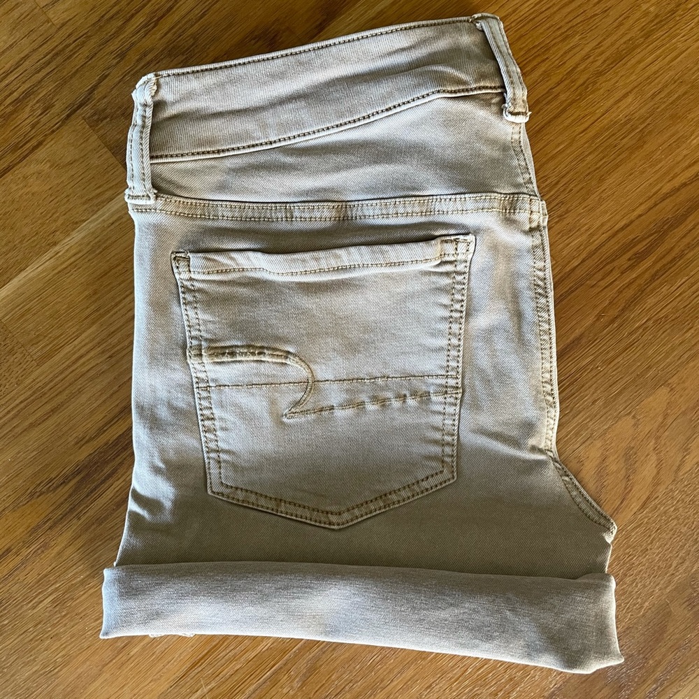 AMERICAN EAGLE Denim Shorts CLR Tan Sz 6